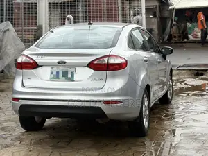 Ford Fiesta 2014 Silver