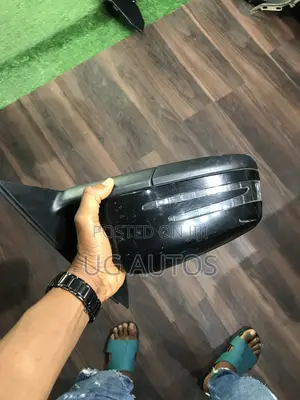 Side Mirror Mercedes Benz C300 2008 (W204)