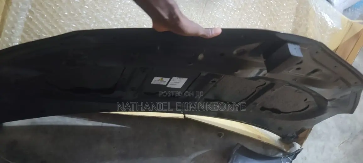 Bonnet Sienna 2011 -2017 Model