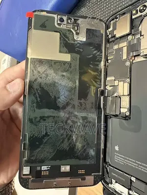 All iPhones 100% Quality Screen Replacement