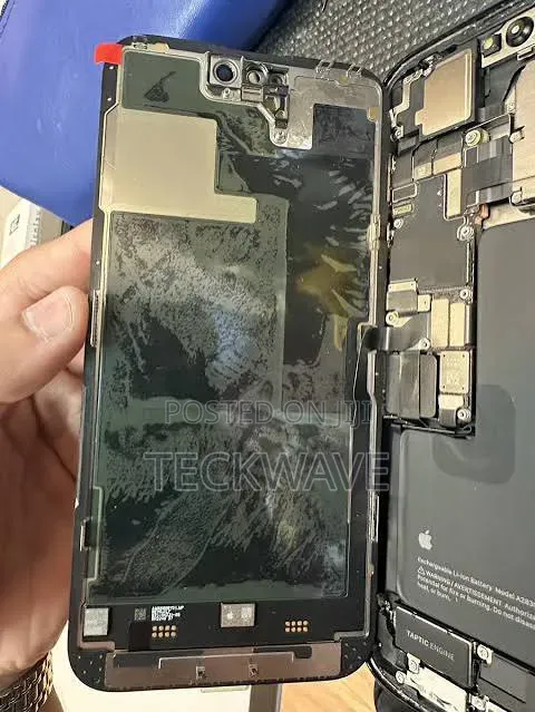 All iPhones 100% Quality Screen Replacement