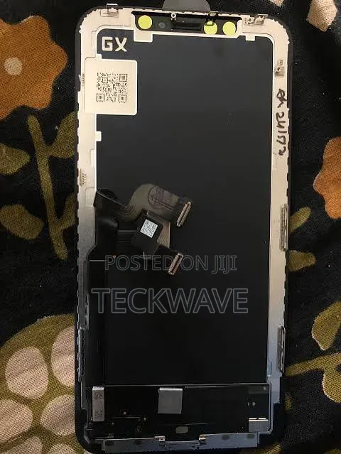 All iPhones 100% Quality Screen Replacement
