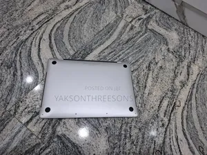 Laptop Apple MacBook Pro 2020 16GB Intel Core i5 SSD 1T