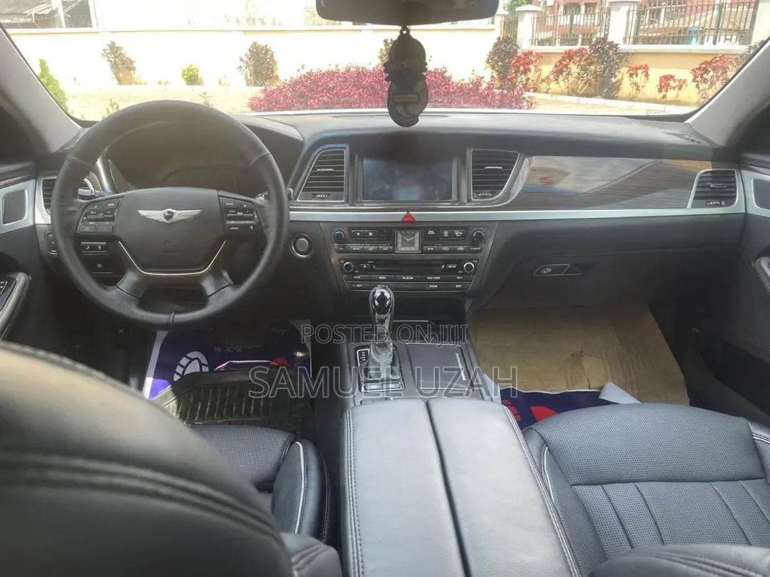 Genesis G80 2016 Silver