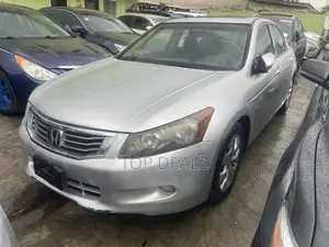 Honda Accord 2009 Silver
