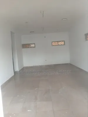 A Lovely Open Space for Office Use or for a Shop and Storage