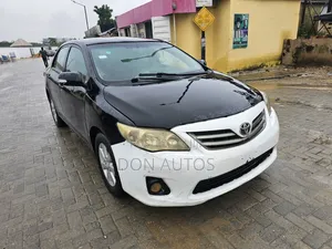 Toyota Corolla 2012 Black