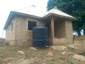 2bdrm Bungalow in Ganmo, Ifelodun-Kwara for sale