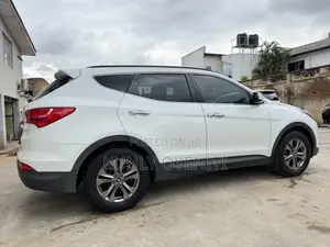 Hyundai Santa Fe 2014 White