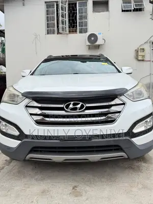 Hyundai Santa Fe 2014 White
