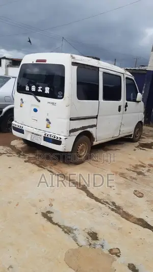 Chevrolet 3500 2018 White
