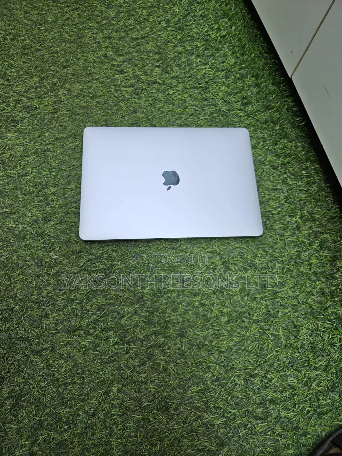 Laptop Apple MacBook Pro 2020 M1 8GB Apple M1 SSD 256GB