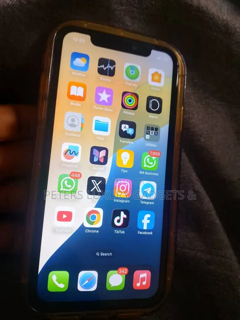 Apple iPhone XR 64 GB White
