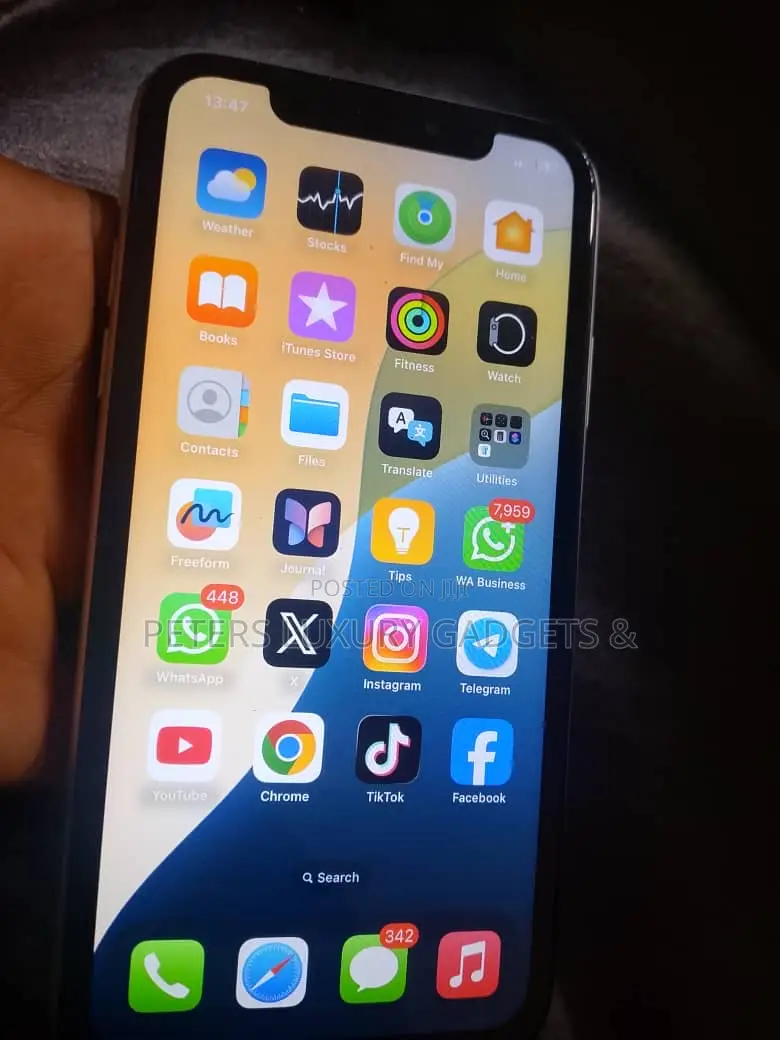 Apple iPhone XR 64 GB White