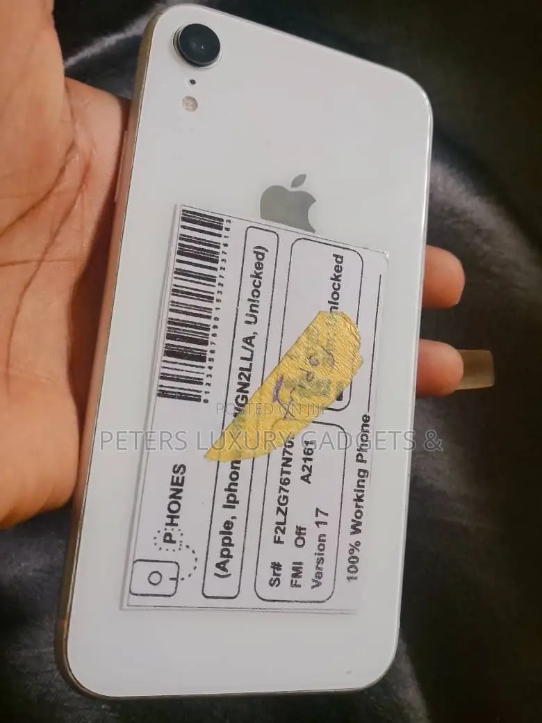 Apple iPhone XR 64 GB White