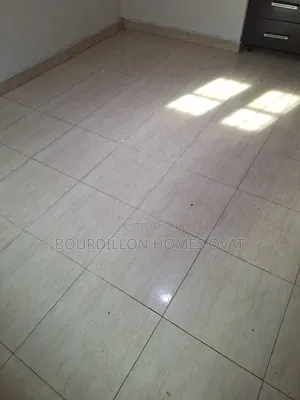2bdrm Apartment in Lekki Phase 1 for rent