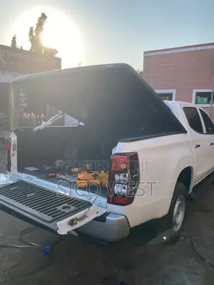 Shork Booth Cover for Mitsubishi Pick Up
