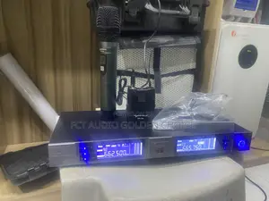 Magnetic Mr-U90 Dual-Channel Uhf Wireless Microphone System