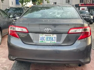 Toyota Camry 2014 Gray