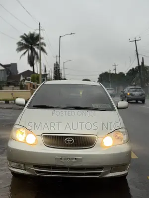 Toyota Corolla LE 2004 Gold