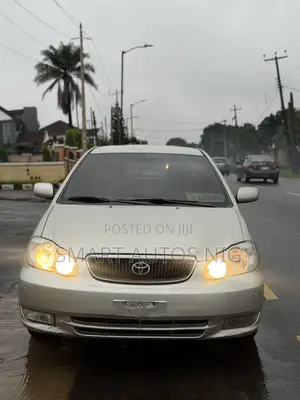 Toyota Corolla LE 2004 Gold