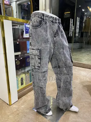 High Quality Baggy Jeans for Fashion Lovers