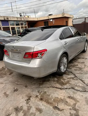 Lexus ES 350 2011 Silver