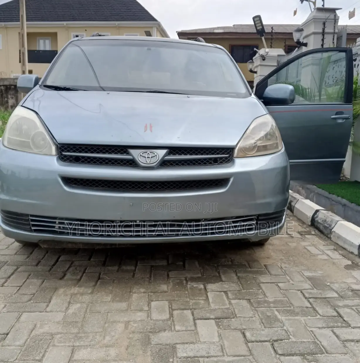 Toyota Sienna 2005 Blue