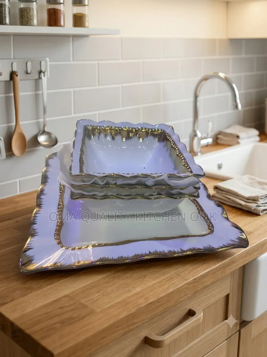 White/Gold Porcelain Dinnerware