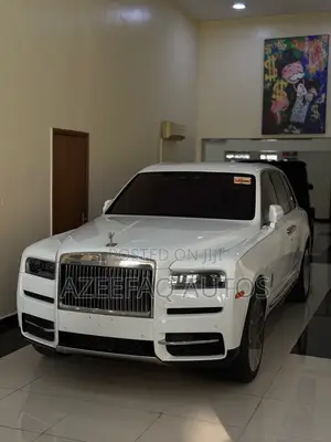 Rolls-Royce Cullinan Base 2022 White
