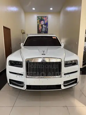 Rolls-Royce Cullinan Base 2022 White
