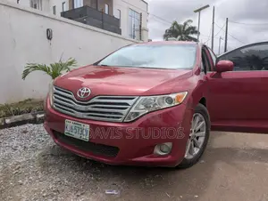 Toyota Venza LE 2010 Red