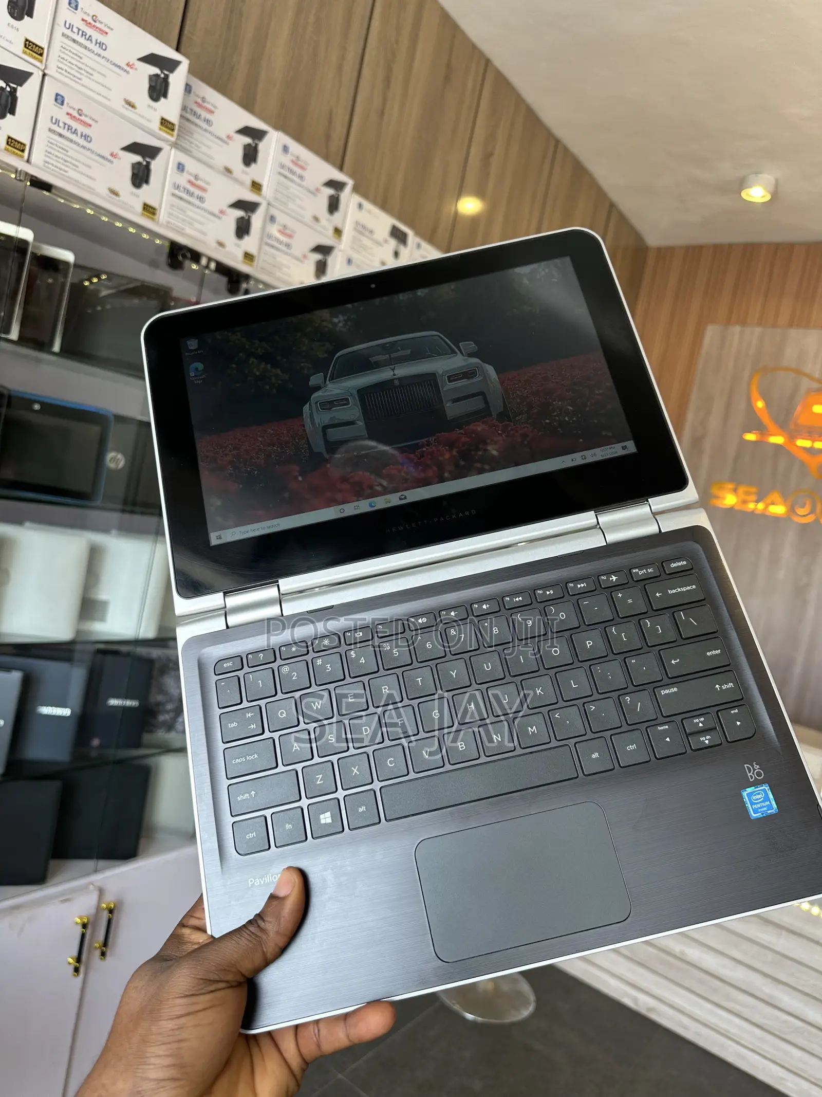 Laptop HP Pavilion x360 8GB Intel Celeron SSD 256GB