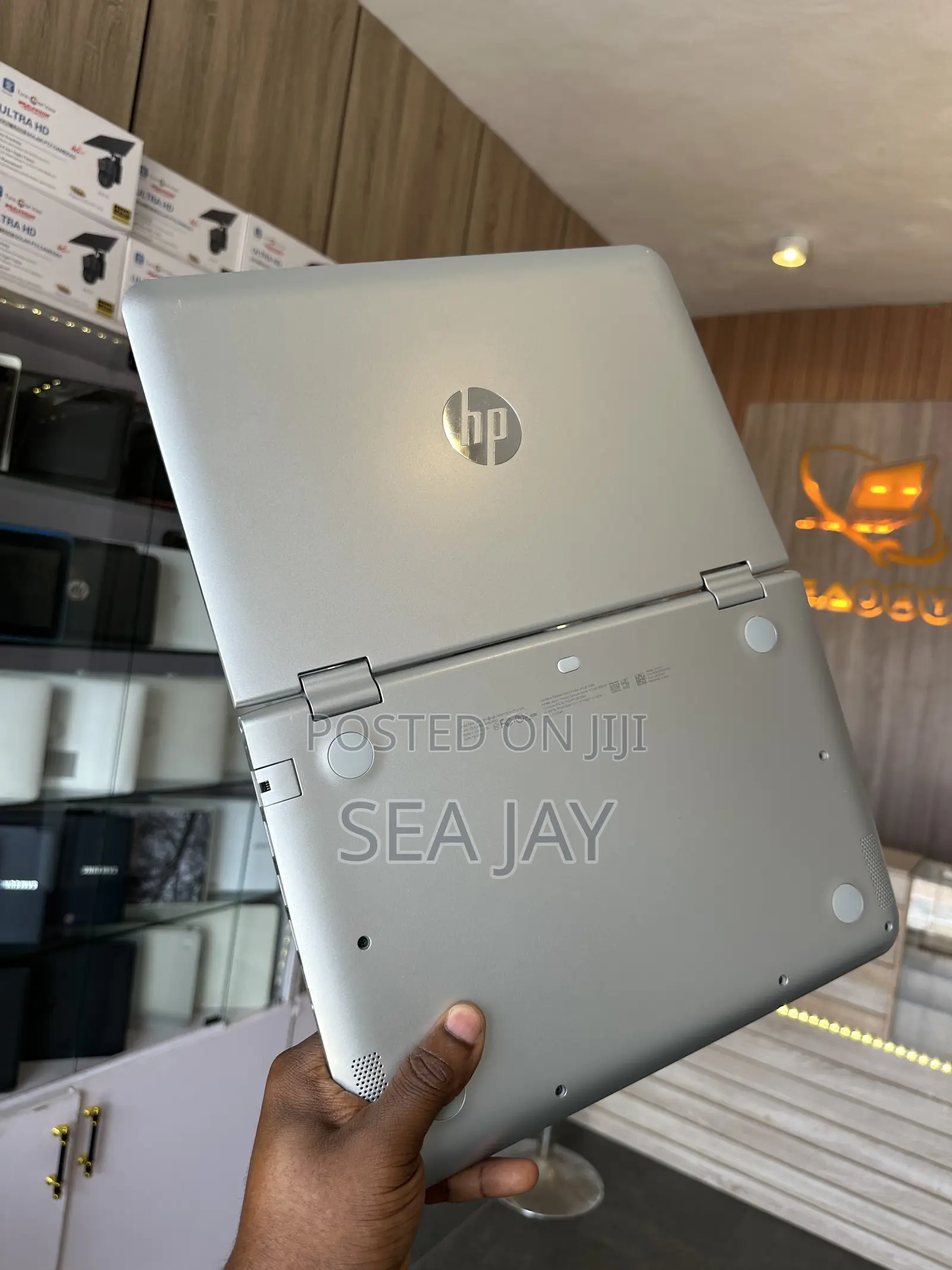 Laptop HP Pavilion x360 8GB Intel Celeron SSD 256GB