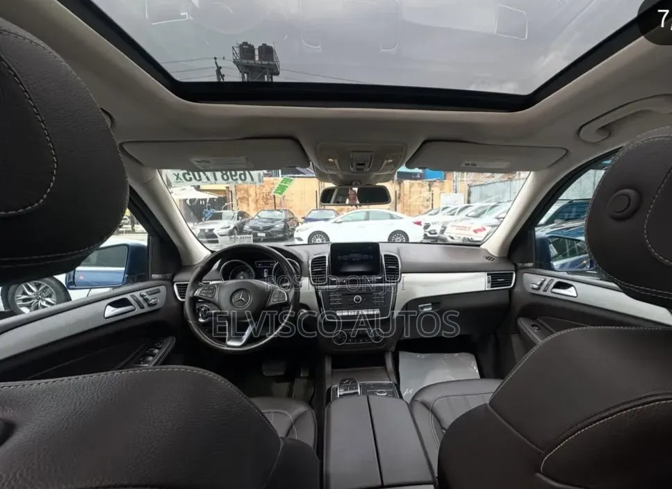 Mercedes-Benz GLE-Class 2019 Blue