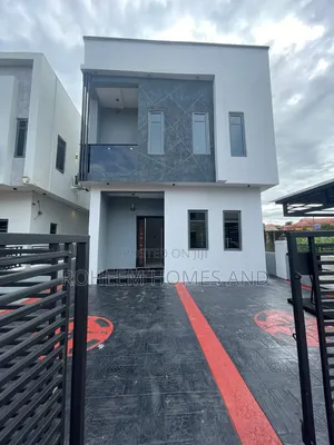 3bdrm Duplex in Estate, Ipaja / Ipaja for sale