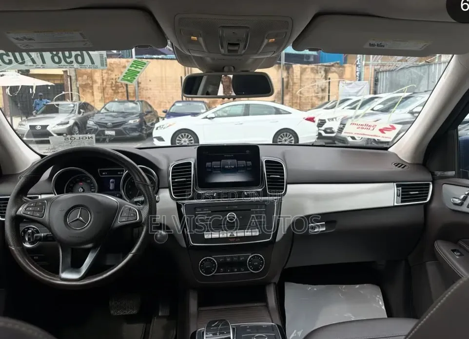 Mercedes-Benz GLE-Class 2019 Blue