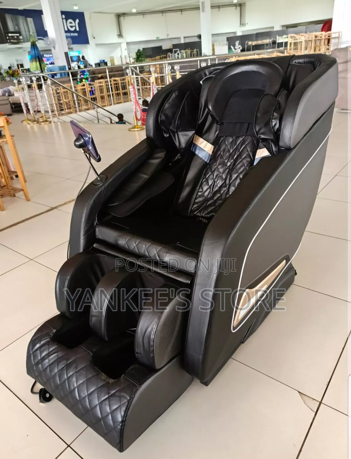 Brand New Zero Gravity Full-body Massage Chair