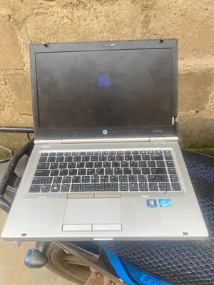 Laptop HP EliteBook 8470P 6GB Intel Core i7 HDD 500GB