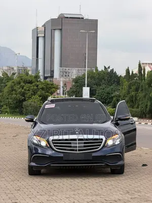 Mercedes-Benz E400 2018 Blue