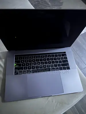 Laptop Apple MacBook Pro 2019 16GB Intel Core i5 SSD 256GB