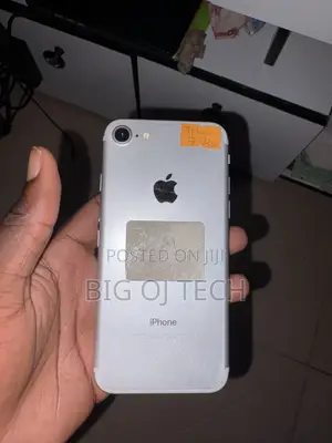 Apple iPhone 7 32 GB White