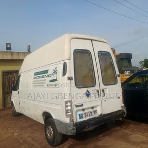 Ford Transit 2002 White