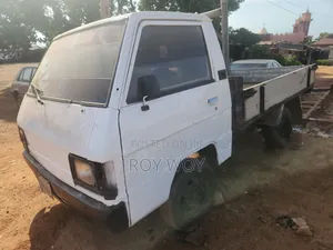 Mitsubishi L300 Pick Up