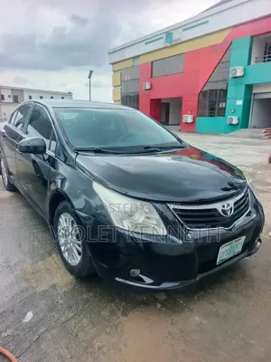 Toyota Avensis 2010 Black
