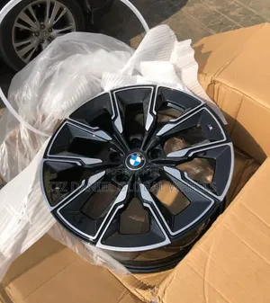 17 Inch Rim BMW Black and Stainless