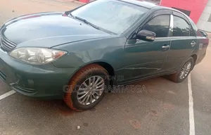 Toyota Camry LE 4dr Sedan (2.4L 4cyl 4A) 2004 Green