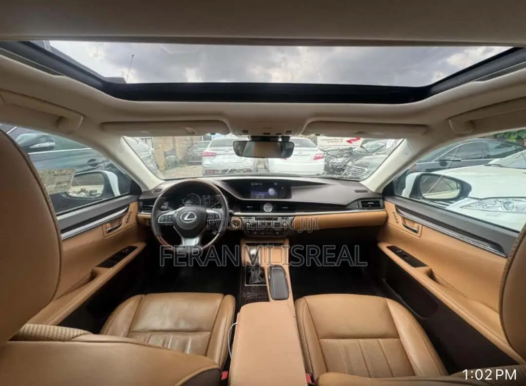 Lexus ES 2016 White