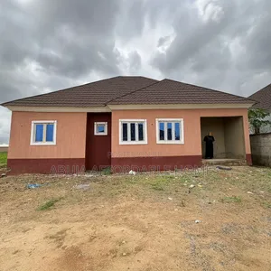 3bdrm Bungalow in Wumba for sale