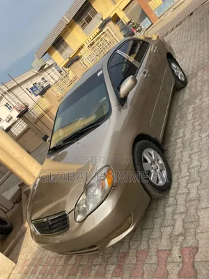Toyota Corolla 2004 Gold